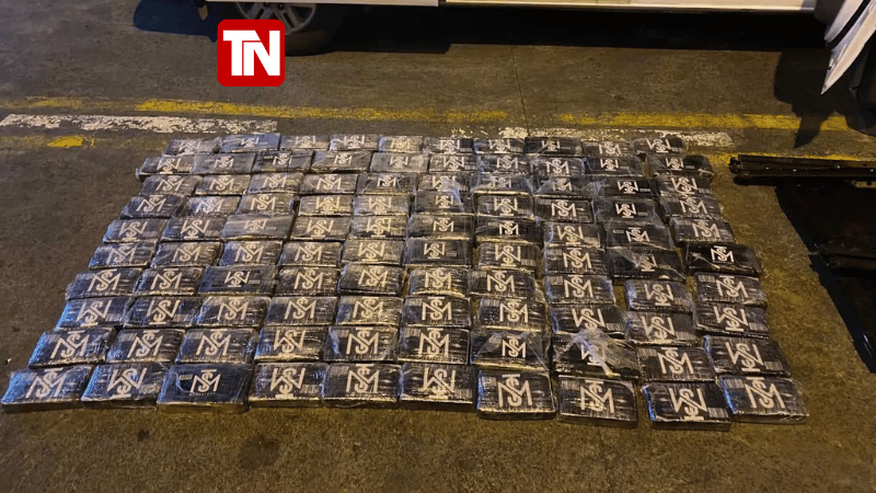 DNCD INCAUTA 100 PAQUETES DE PRESUNTA COCAÍNA EN OPERATIVO CONJUNTO