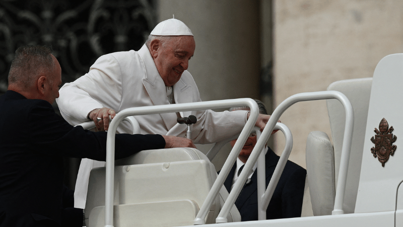 Tomografía revela deterioro en la salud del papa Francisco