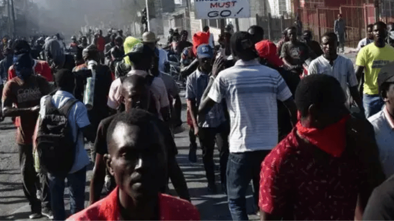 Video: Banda Haitiana Armada Amenaza a Dominicanos que Planean Marcha Patriótica