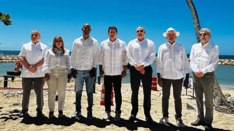 Ministerio de turismo inicia construcción de muelle turístico en Caleta, la Romana