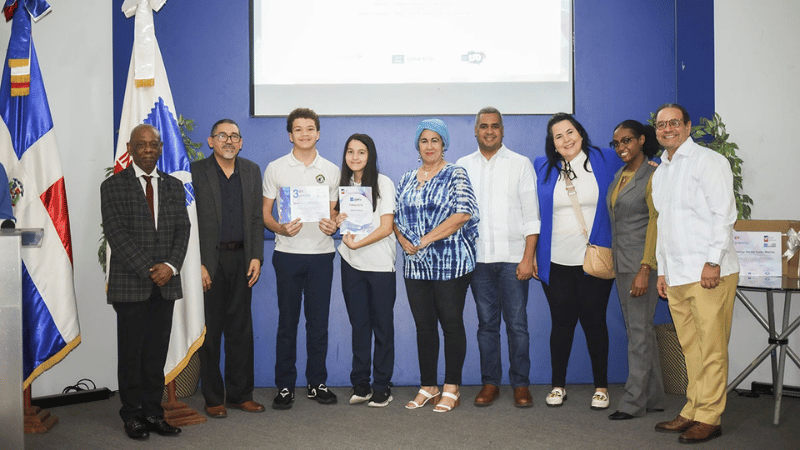 INPOSDOM convoca la 54ª edición del "Concurso Juvenil Internacional de Composiciones Epistolares 2025″