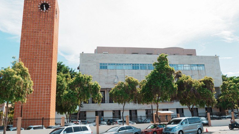 Alcaldía del DN, AMPE y el Grupo de Intervención de Crisis de Unibe ofrecerán terapias gratuitas a menores afectados por tragedia de Jet Set