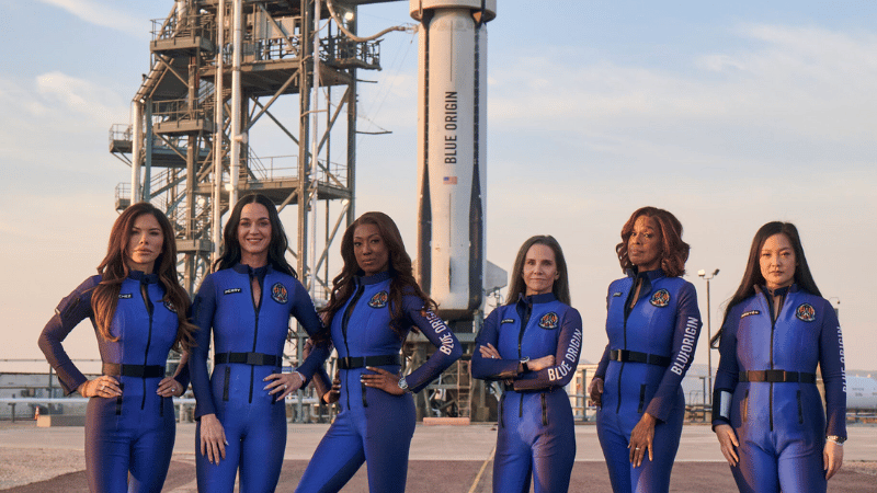 Blue Origin realiza el primer vuelo suborbital con tripulación totalmente femenina
