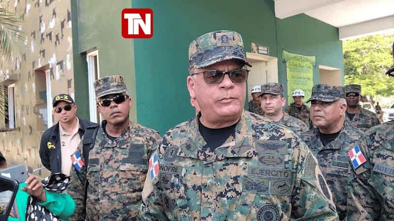 Ministro de Defensa advierte sobre "traición a la patria" a militares que colaboren con traficantes de ilegales