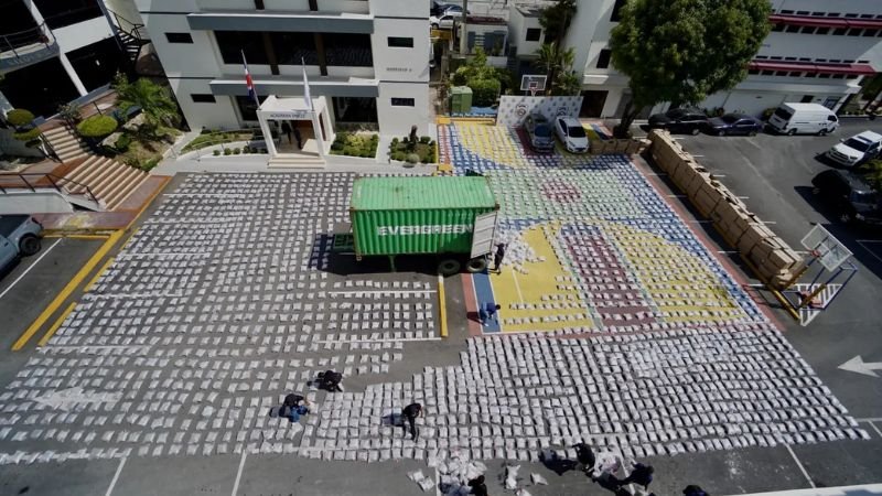 DNCD y Aduanas incautan más de 3,000 paquetes presumiblemente de marihuana en el Puerto de Haina