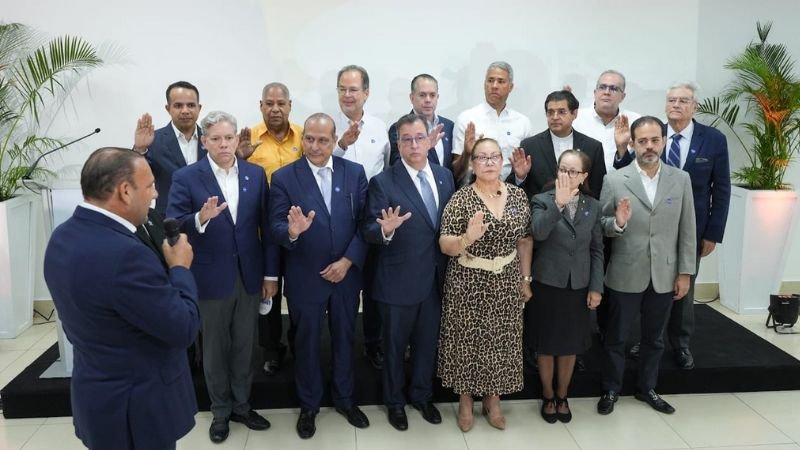 Ricardo Fondeur gana elecciones del Consejo para el Desarrollo Estratégico de Santiago