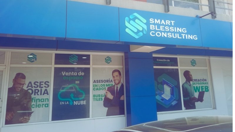 Arrestan en el AILA a mujer implicada en esquema piramidal de inversiones