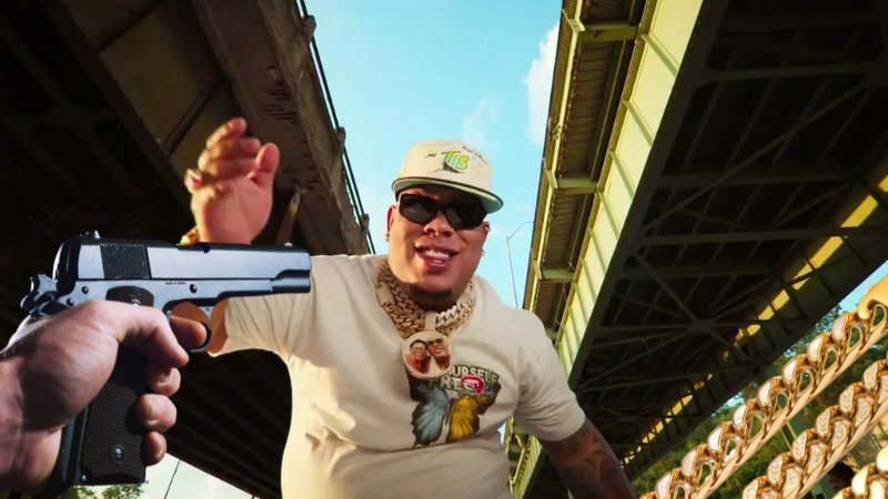 Impactante Asalto Sufre Bulin 47 en Nueva York: Artista y Equipo Despojados de Sus Pertenencias