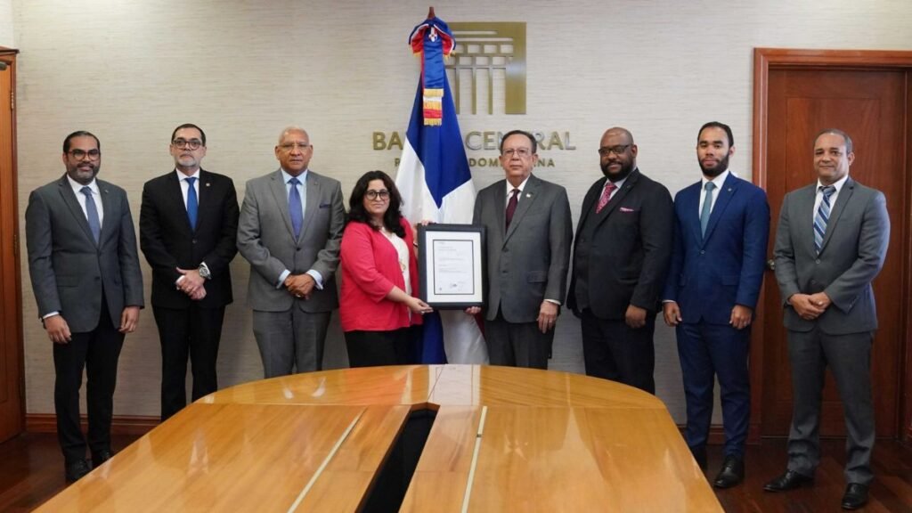 BCRD recibe recertificación en Gestión de Seguridad de la Información