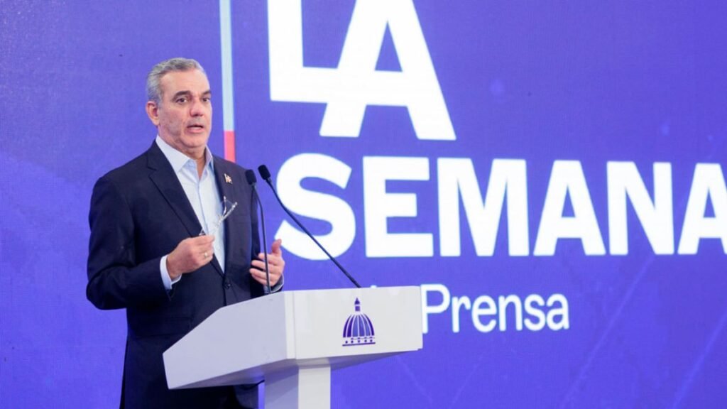 Luis Abinader responde a Danilo Medina: "No inauguro obras inconclusas"