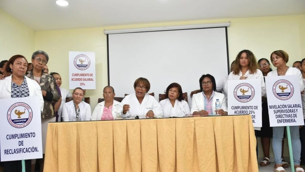 Colegio de Enfermería pide relevo de Mario Lama y exige su destitución