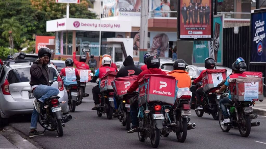 Repartidores se Revelan contra la Alcaldia de Santo Domingo Este