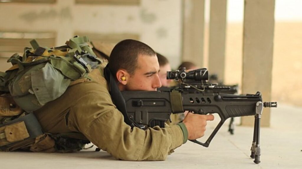 El arma secreta de Israel para su próxima ofensiva: el fusil Tavor
