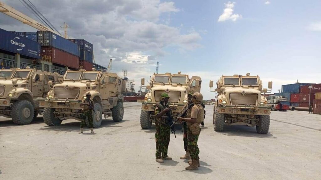 Haití recibe nuevos blindados mientras pandillas planean su próxima ofensiva