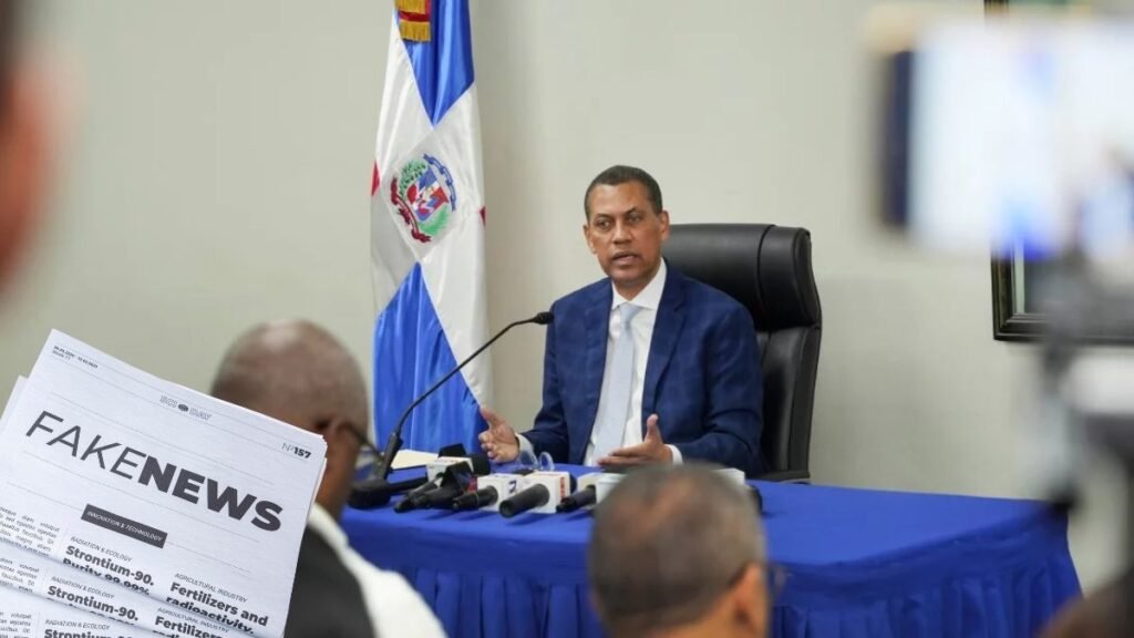 Guido Gómez Mazara advierte que el 56 % de la población no distingue noticias falsas