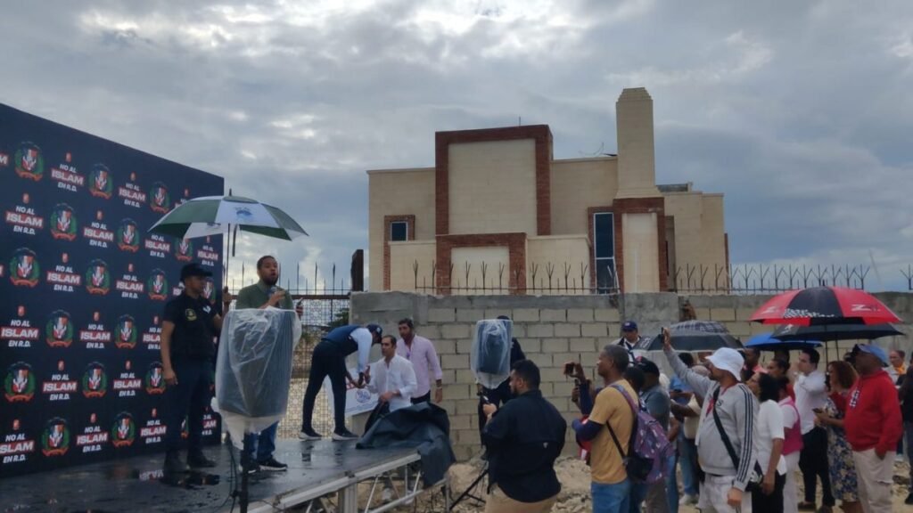 Realizan marcha en Punta Cana contra construcción de mezquita musulmana