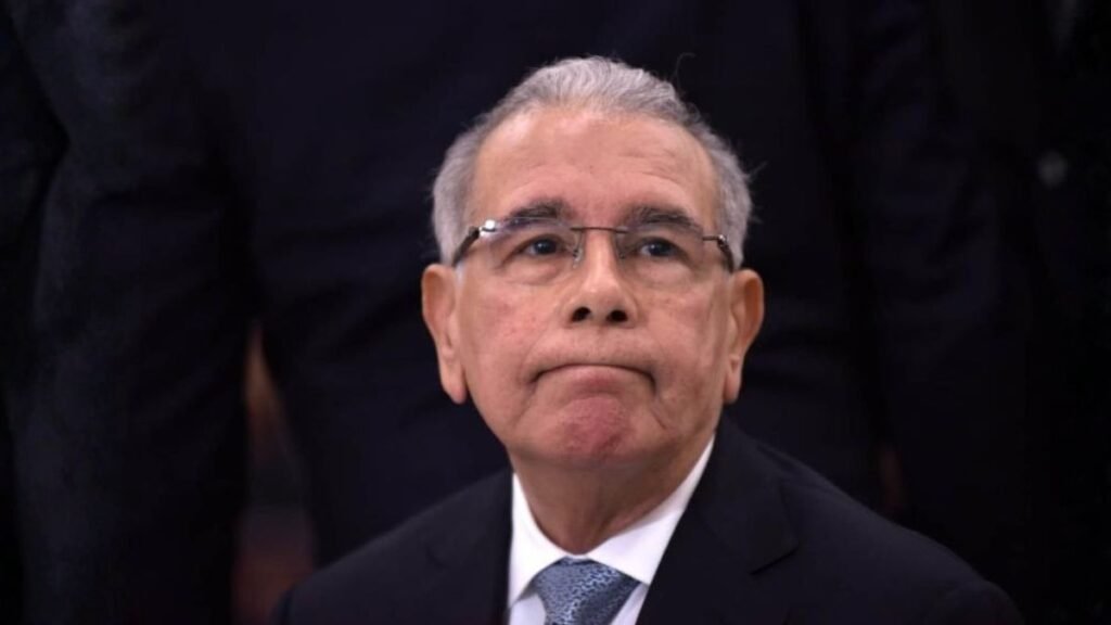 Danilo Medina afirma que muchas familias ya se están saltando una de las tres comidas diarias