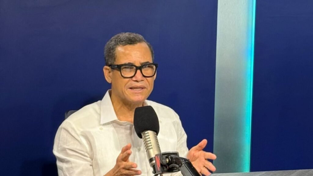 Eddy Olivares afirma que este gobierno ha realizado 44 aumentos salariales, más que ninguno otro