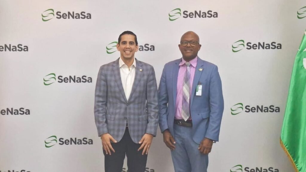 CMD y Senasa discuten pagos a médicos y ampliación de la red de servicios