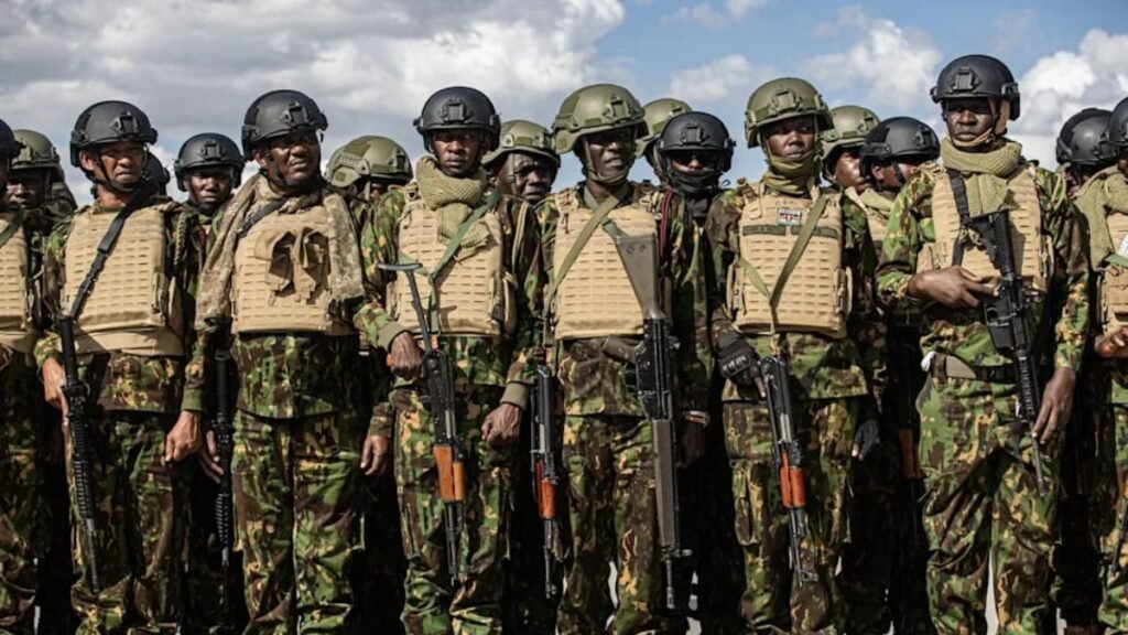 Haití recibe 230 policías kenianos para reforzar la lucha contra las bandas