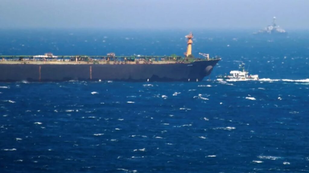 EE. UU. busca interceptar un tercer petrolero cerca de Venezuela, según medios