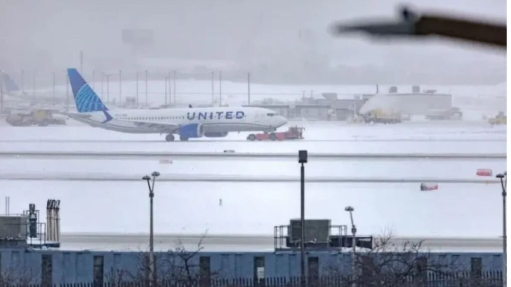 Fuerte temporal en EE. UU. provoca el peor día de cancelaciones aéreas desde la pandemia