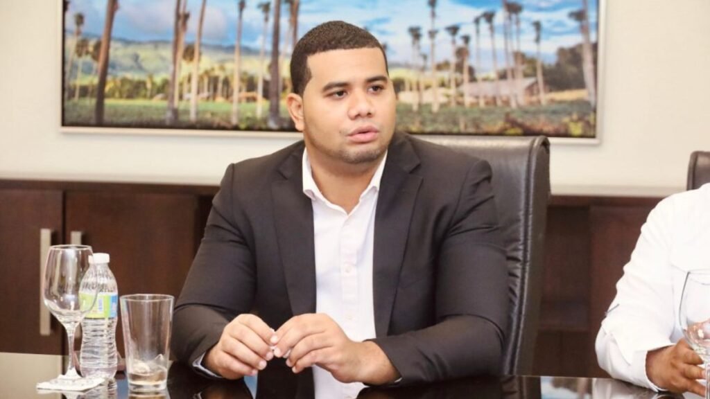 Aumenta respaldo a Darian Vargas para asumir la rectoría del ITLA