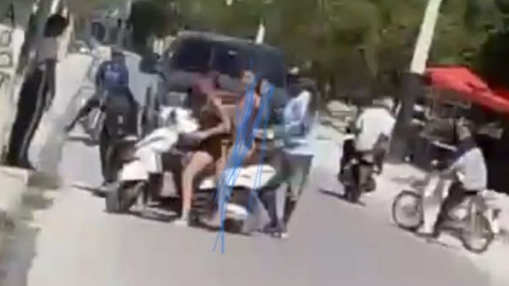 PN arresta a una persona transexual por recorrer desnuda calles de Pedernales tras una apuesta de RD$5,000