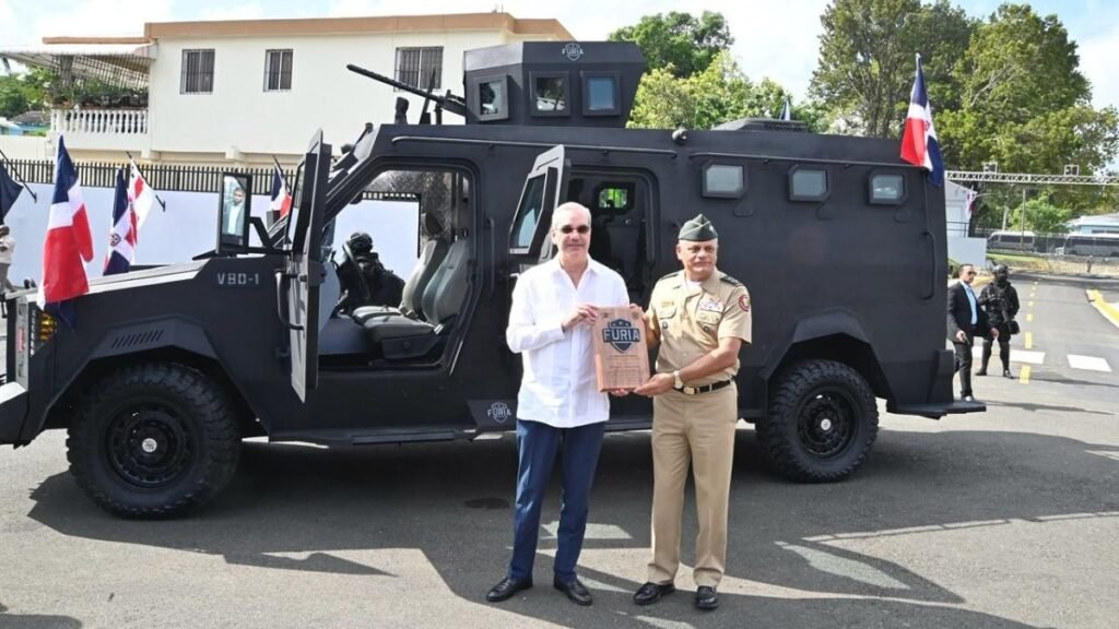 República Dominicana presenta su primer vehículo blindado diseñado y ensamblado en el país