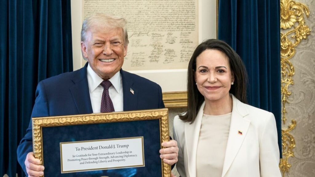 Comité Nobel aclara que Trump no puede quedarse con el Premio de la Paz pese a recibir la medalla