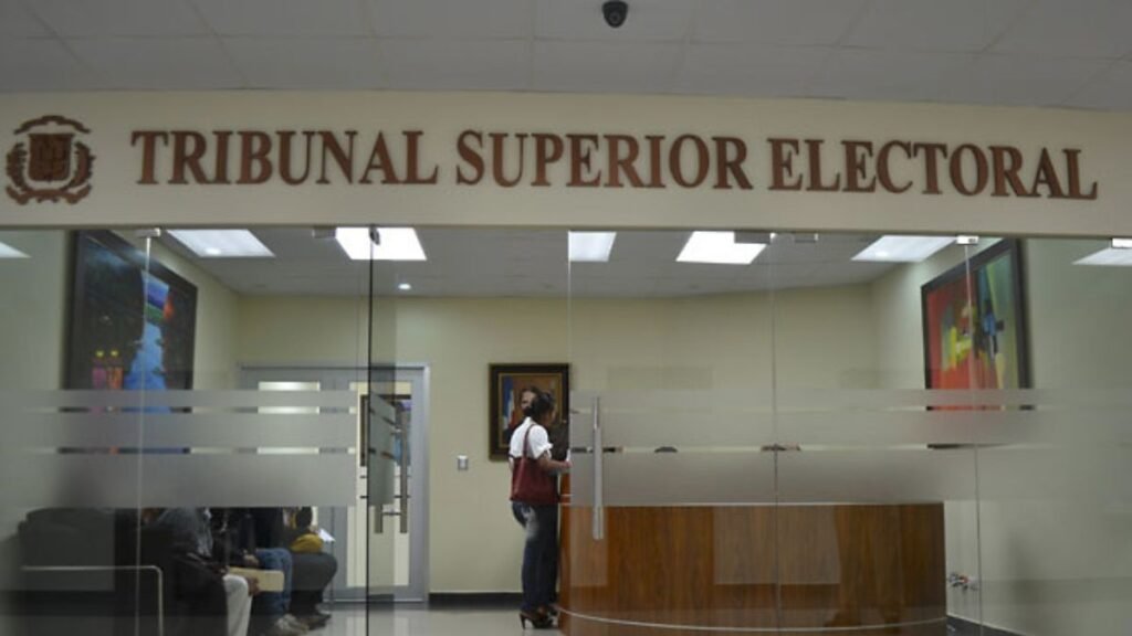 TSE rechaza por inadmisible acción de amparo contra Fuerza del Pueblo