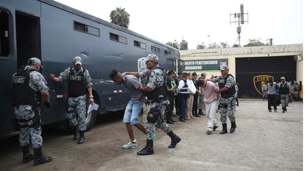 Presidente de Perú anuncia reestructuración integral del sistema carcelario