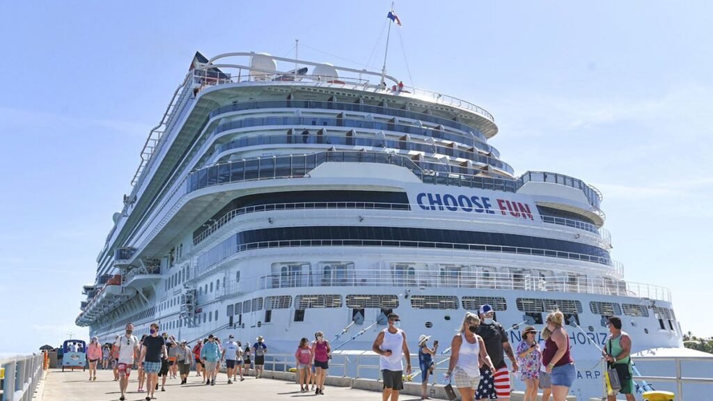 Más de 100 cruceros arribarán a puertos dominicanos durante febrero