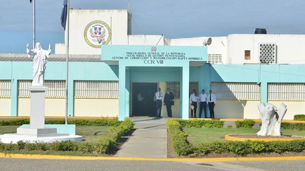 Trasladan reclusos tras atentado contra subdirectora en cárcel de Rafey y refuerzan seguridad penitenciaria