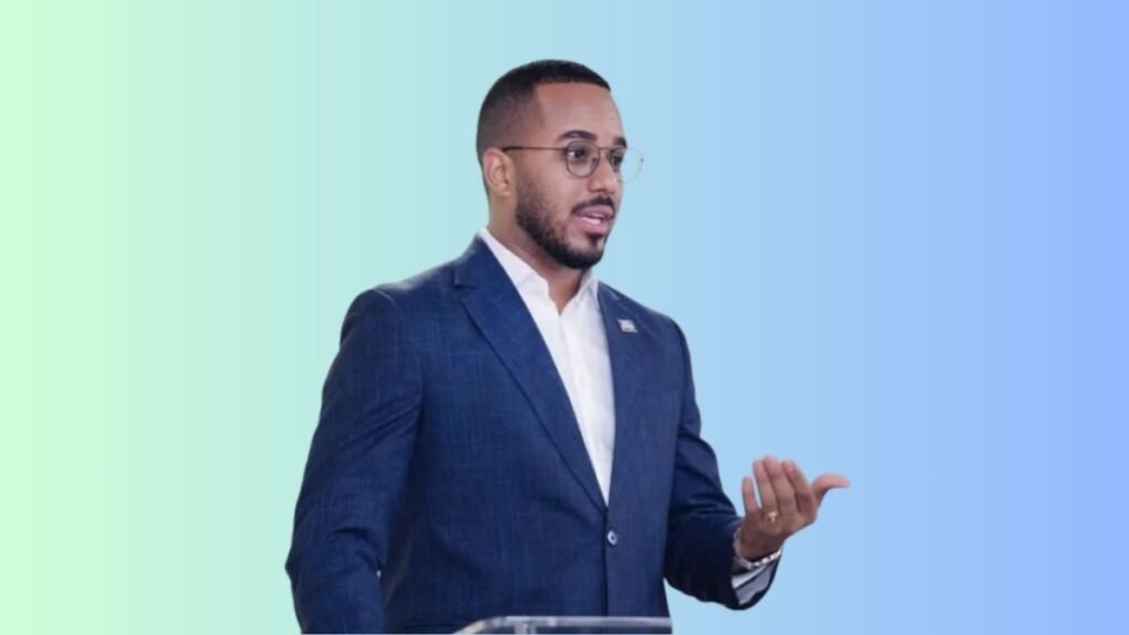 Abinader destituye al rector del ITLA tras denuncias de cobros a empleados