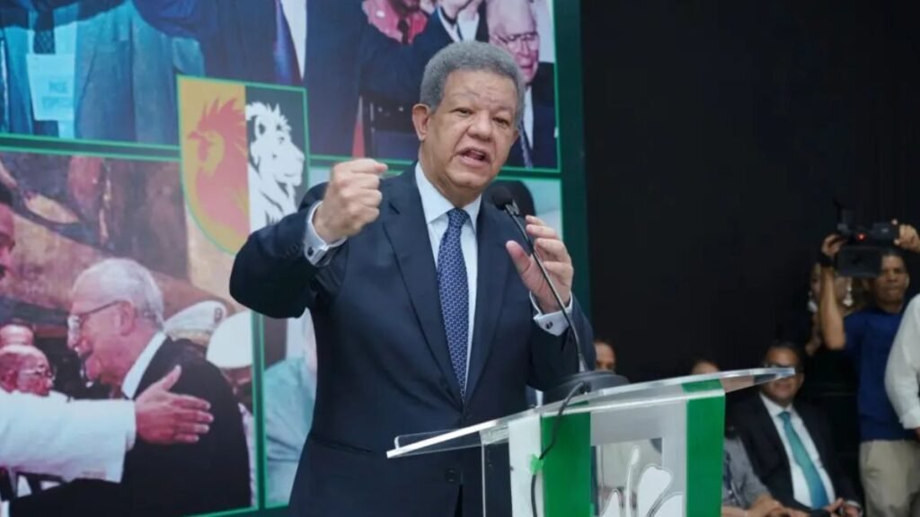 Leonel Fernández al PRM: “Ya no prometan más, hagan; el caso SeNaSa les quitó la autoridad moral”