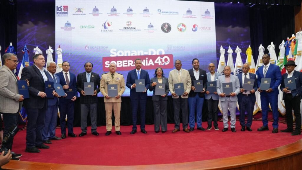 Gobierno impulsa proyecto “SonanDO” para fortalecer soberanía radioeléctrica, identidad cultural y desarrollo fronterizo