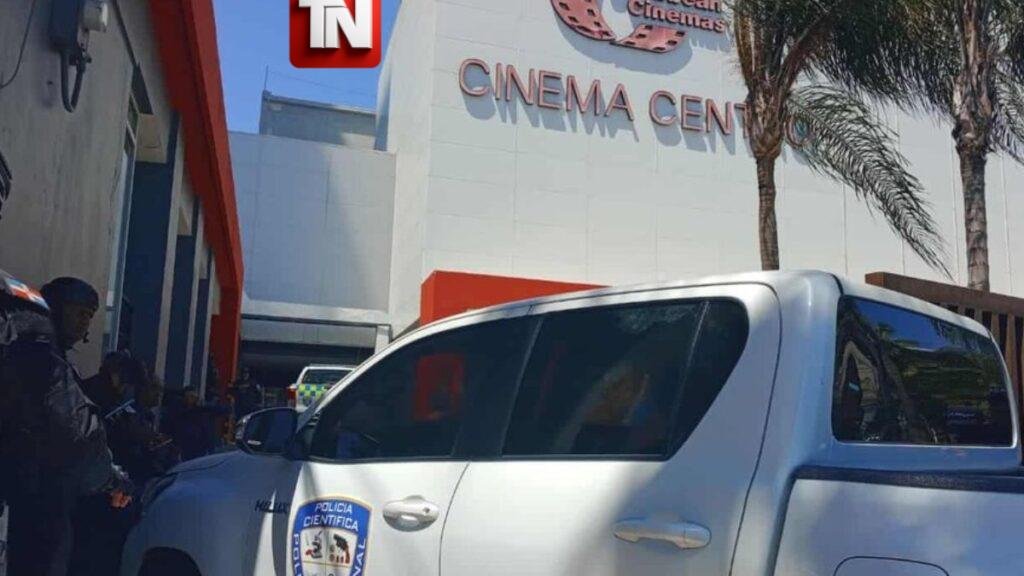 Tiroteo en Cinema Centro deja un vigilante muerto y un policía herido en el malecón de Santo Domingo