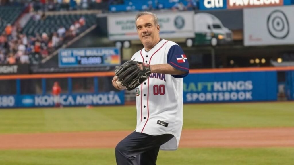 Abinader lanzará la primera bola en juego de la selección dominicana en el Clásico Mundial de Béisbol 2026