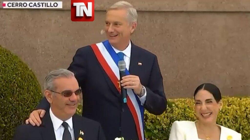 Presidente chileno rompe el protocolo y felicita a Luis Abinader y Raquel Arbaje por su aniversario