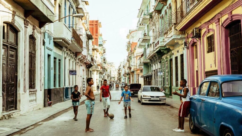 Trump afirma que EE. UU. podría alcanzar pronto un acuerdo con Cuba