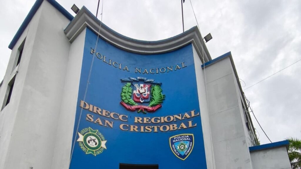 Dictan prisión preventiva contra tres oficiales de la PN acusados de sustraer más de RD$1.2 millones en San Cristóbal