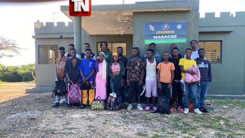 Ejército detiene a 40 haitianos indocumentados en operativo fronterizo en Dajabón