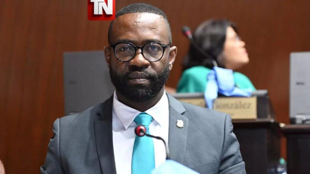 Diputado busca castigar hasta con cárcel a padres que no pagan pensión alimenticia y quitarles los derechos