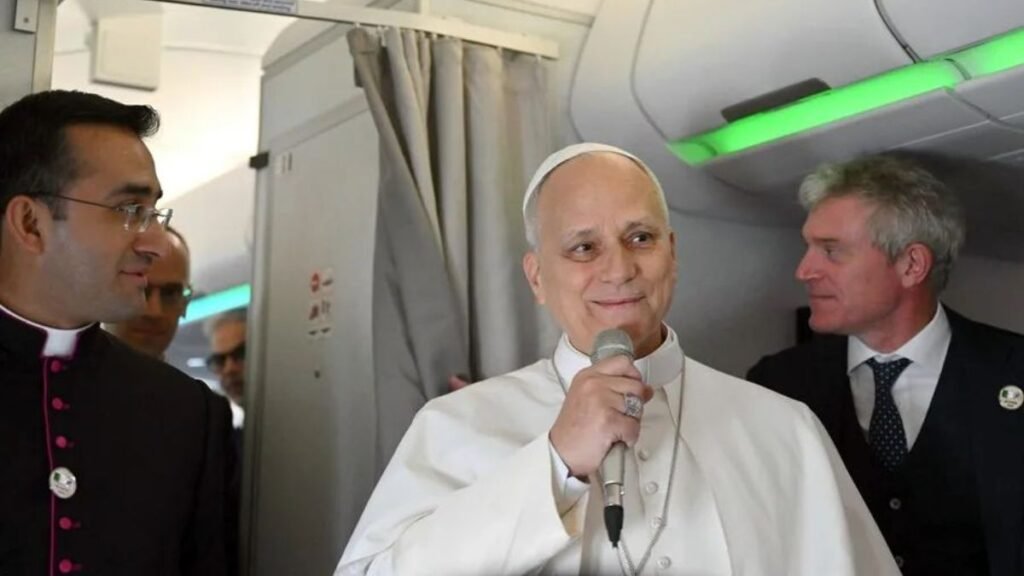 Papa enfrenta a Trump y reafirma su rechazo a la guerra en medio de tensión internacional