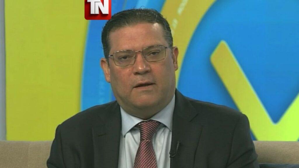 Sanz Lovatón responde a Danilo Medina y defiende plan del Gobierno ante la crisis