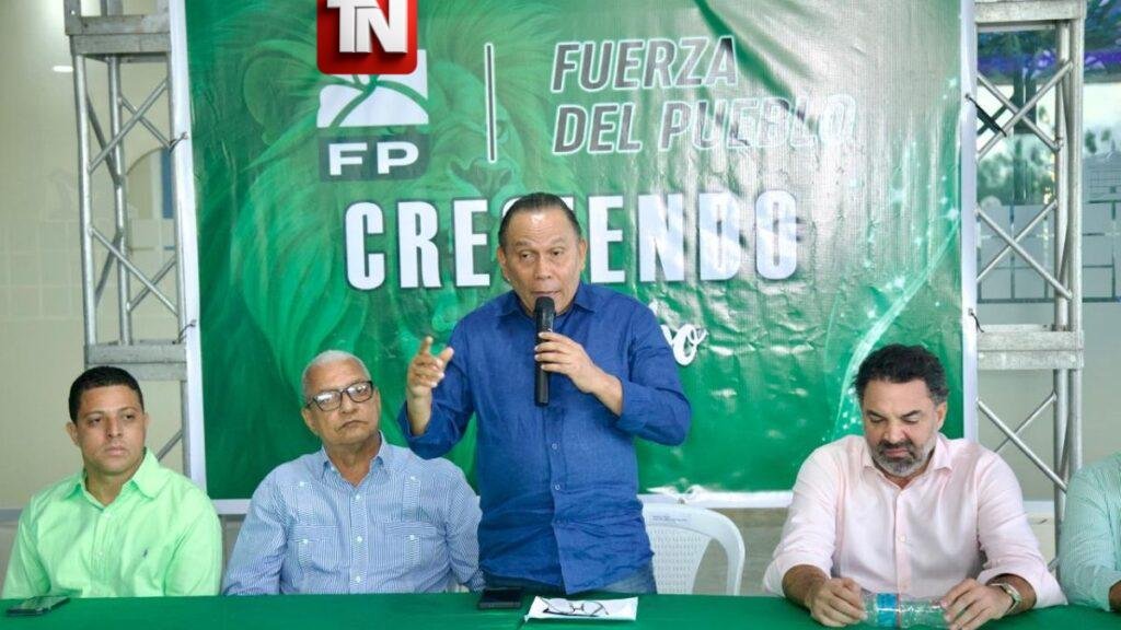 Radhamés Jiménez arremete contra el Gobierno y lo califica de “caricatura cómica”