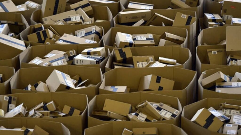 Destrucción de productos en Amazon reabre debate sobre prevención de desperdicios en el comercio electrónico