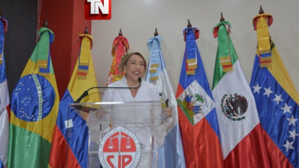 Finaliza con éxito la Primera Cumbre Mundial de Derechos con la firma de un Memorando de Entendimiento entre la Colegiatura Mundial de Abogadas y UNAPA