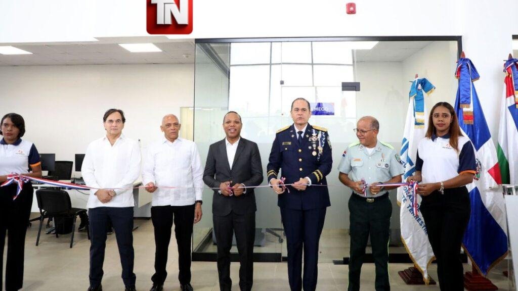Intrant inaugura oficina de licencias en Cenarve de Santo Domingo Oeste